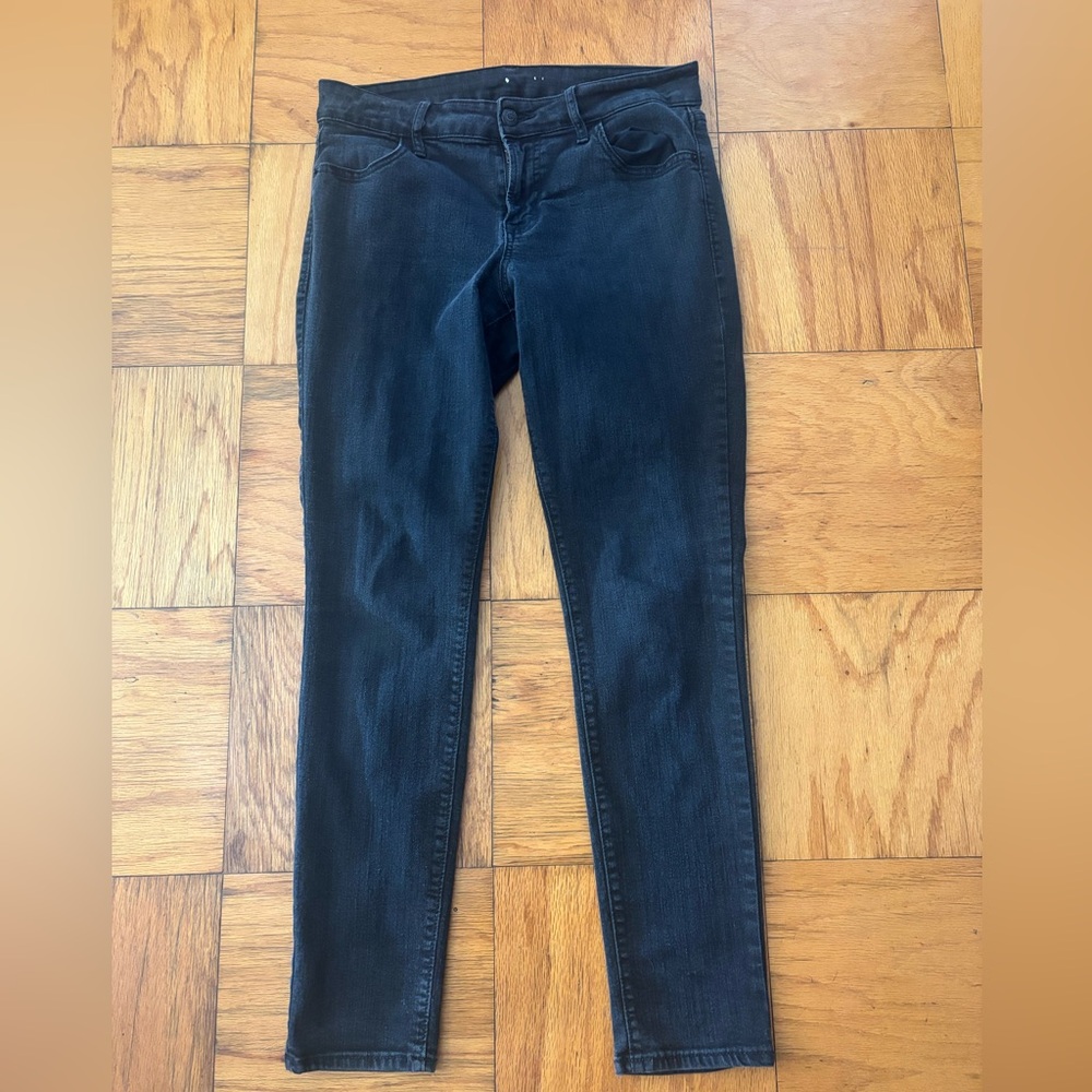 Old Navy Black Skinny Jeans Sleek Style